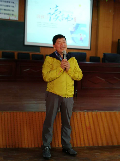 不止讀書，讀書不止 